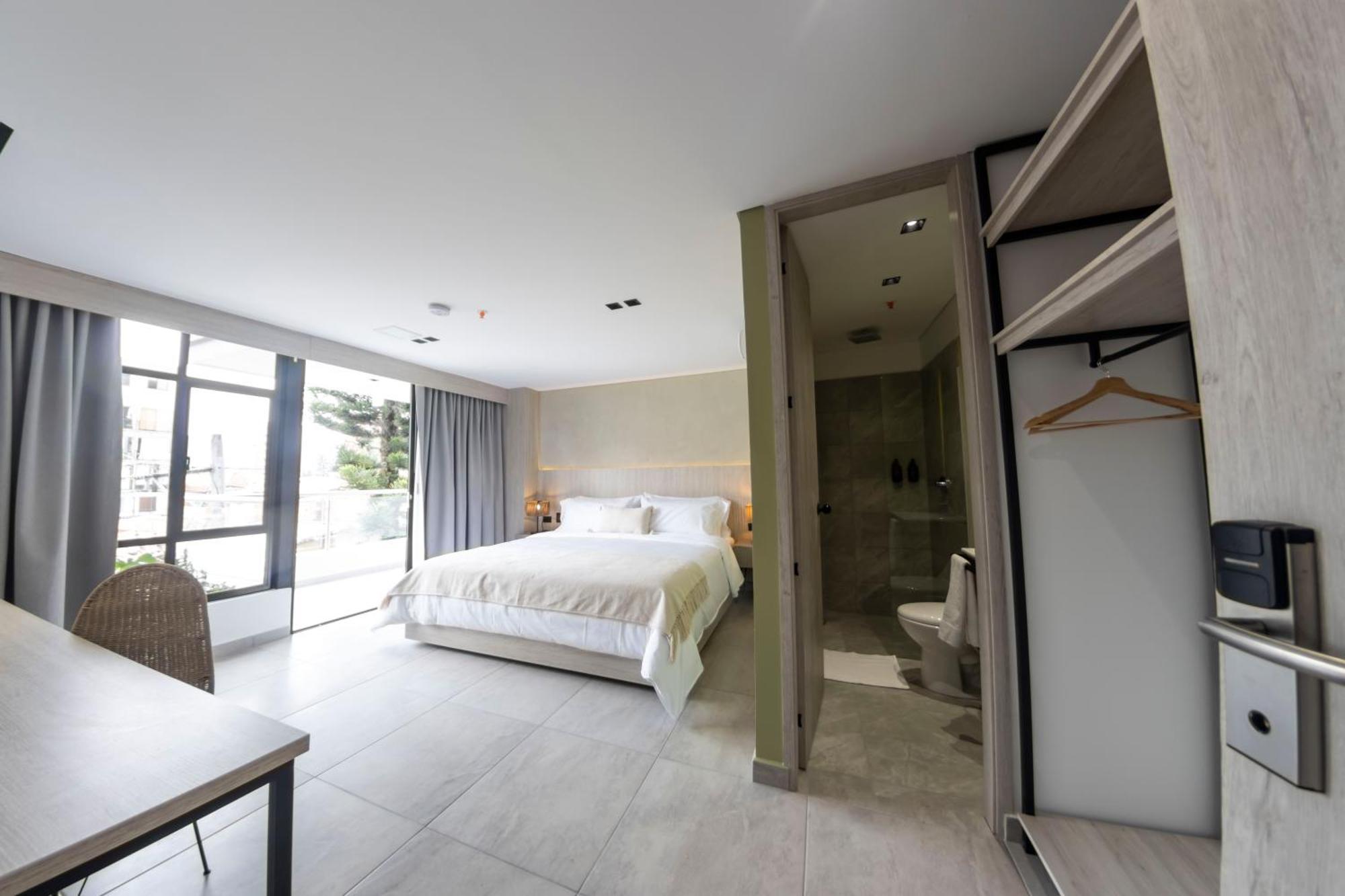 Sonata 44 Hotel Laureles Медельин Экстерьер фото